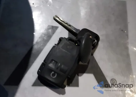 2015 Chevrolet Silverado 1500 2Lt из США, поврежденный, VIN 3GCUKREC4FG191106